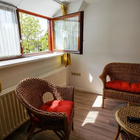 Bed and Breakfast De Groene Gast 3*