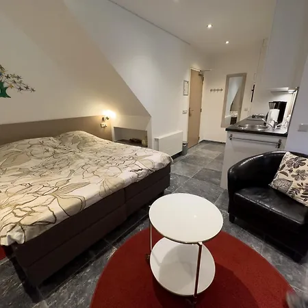 De Groene Gast فندق مبيت وإفطار Montfort